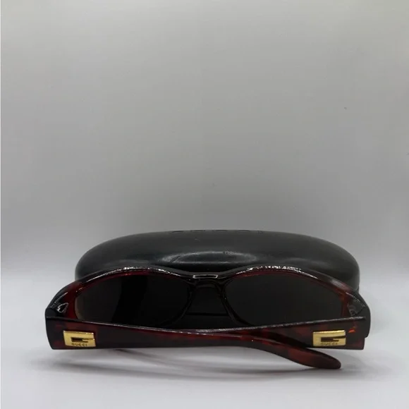 Vintage Gucci sunglasses G-9024